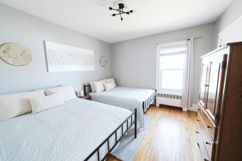 Afbeelding uit fotogalerij van BIG apartment in the center of it all in Lewiston