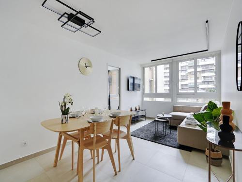Magnificent T2- 4P refurbished Flandres Crimée