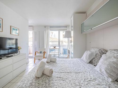 Studio with balcony & pool -Heart of Nice