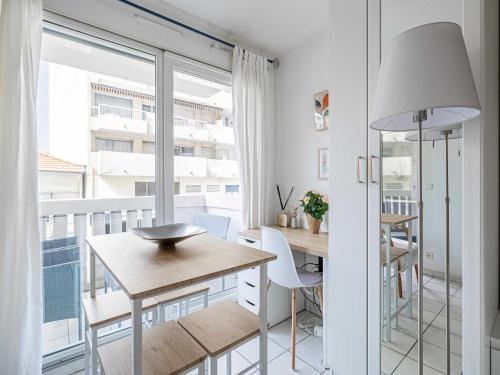 Studio with balcony & pool -Heart of Nice