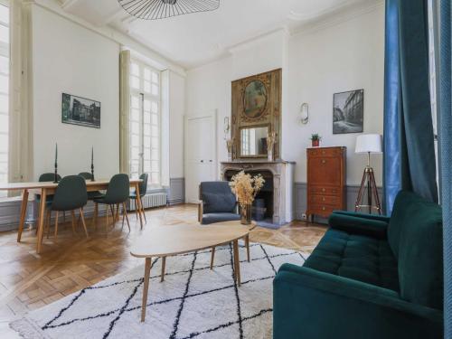 Exceptional apt - 2BR 4P- Notre-Dame Cathedral