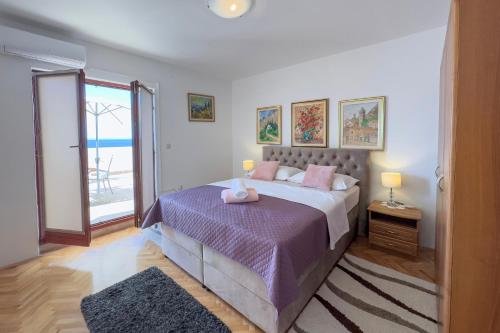 Apartments by the sea Podstrana, Split - 14993