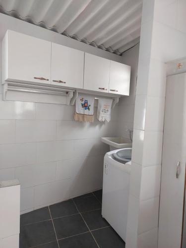 Η κουζίνα ή μικρή κουζίνα στο Casa para 10 pessoas com piscina