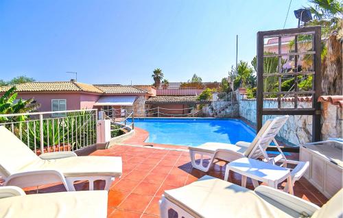 Piscina en o cerca de Villa Eleonora