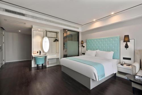 Cama o camas de una habitación en 如家睿柏云酒店建设路东郊记忆店