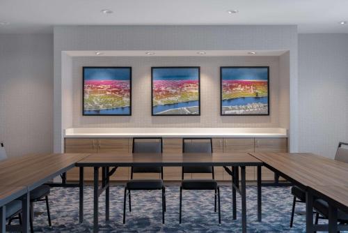 Konferenční prostory v ubytování Home2 Suites By Hilton Sheboygan