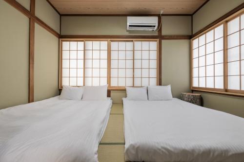 self-check in-shinjuku-windhouse