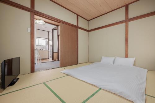 self-check in-shinjuku-windhouse