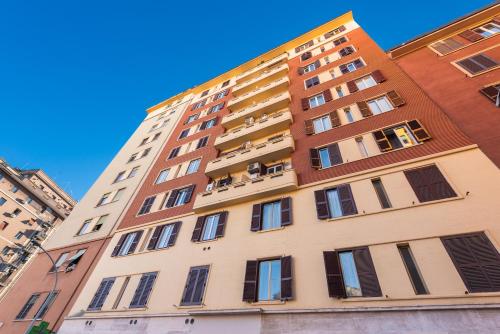 Apartment in Tuscolana Train Station & Metro A