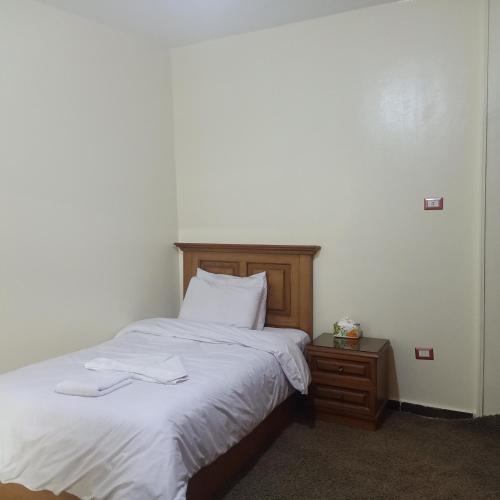 Fares pyramids Hostel