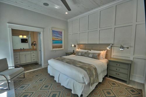 Giường trong phòng chung tại Louisas Hideaway