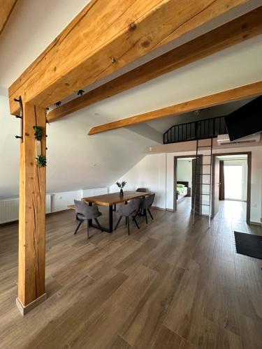 Φωτογραφία από το άλμπουμ του Apartments Harmony Joe σε Radenci