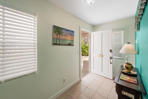 Fotografie z fotogalerie ubytování Artist Condo Duval Square 7 v destinaci Key West