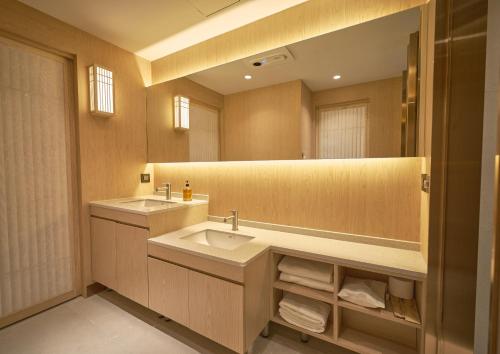 UH Continental CenterPointにあるバスルーム