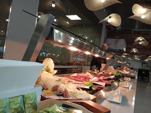 Đồ ăn tại/gần khách sạn