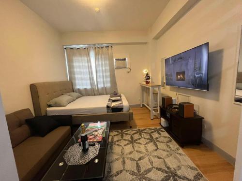Arkyra Lounge