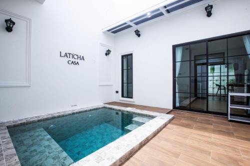 Πισίνα στο ή κοντά στο Laticha casa