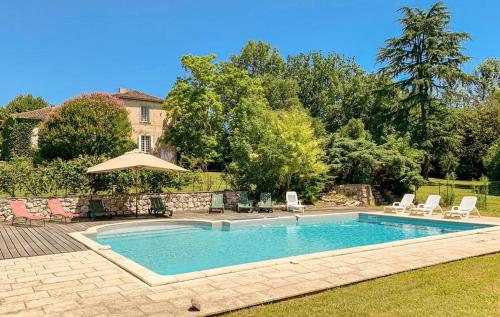 Villa élégante à Villeneuve-sur-Lot avec piscine privée