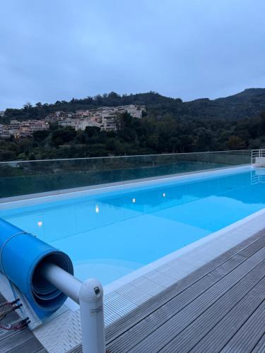 Panoramic view, perfect between sea and mountain