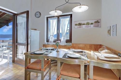 Gambar di galeri bagi Villa Jone di Arizzano