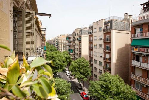 Gran Via modern and bright 3BD with terrace