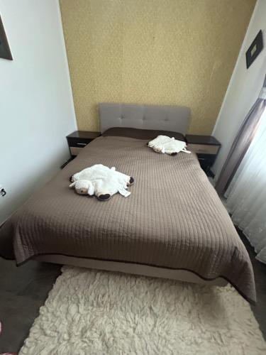 Ingrid home 3 camereにあるベッド
