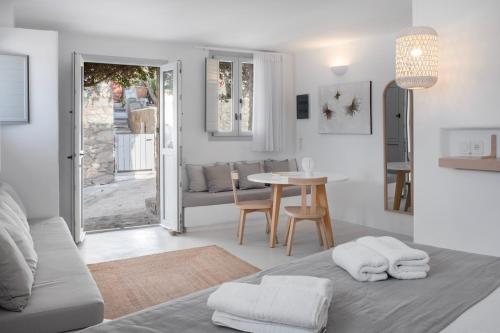 Postel nebo postele na pokoji v ubytování myMykonos Guest House