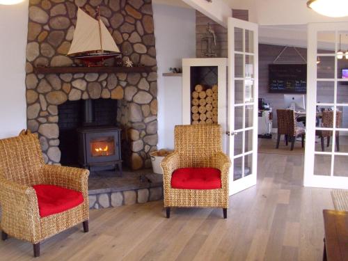 Χώρος καθιστικού στο Harborview Inn & RV Park