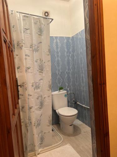 Ένα μπάνιο στο Appartement a 4 Minutes de la plage