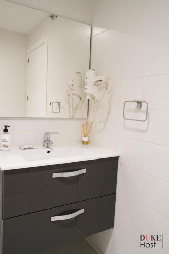 Almagro Apartments