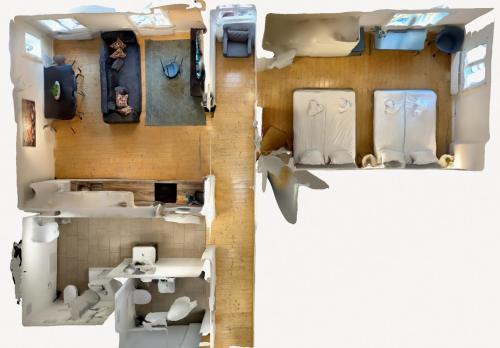two views of a floor plan of a house at Residenz im historischen Zentrum - Aalen Apartments & Suites in Aalen