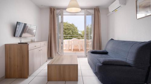 Cap Camargue A N 08 - 2P4