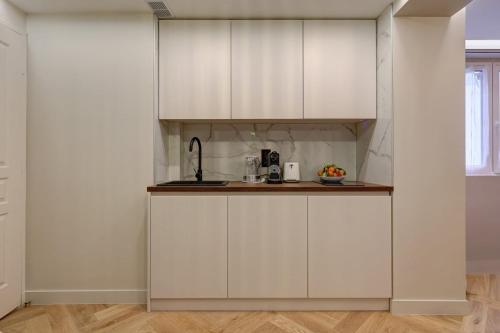 Residence AC Champs de Mars Eiffel Tower by Studio Prestige