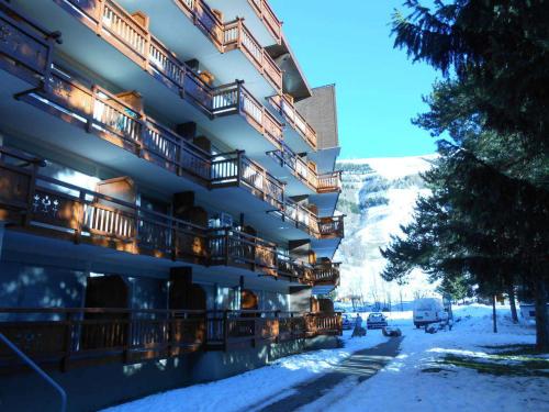 Appartement 6 personnes au pied des pistes avec balcon
