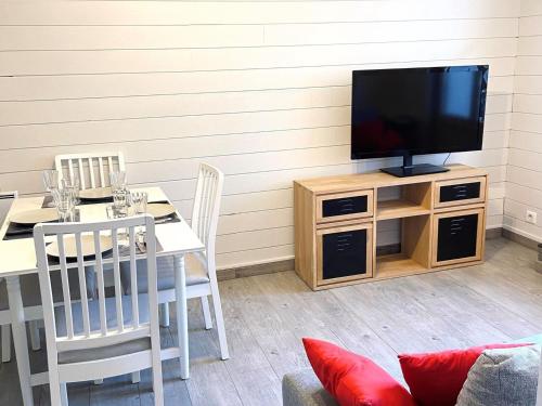 Appartement avec grande terrasse, proche pistes, capacité 6 personnes - FR-1-516-167