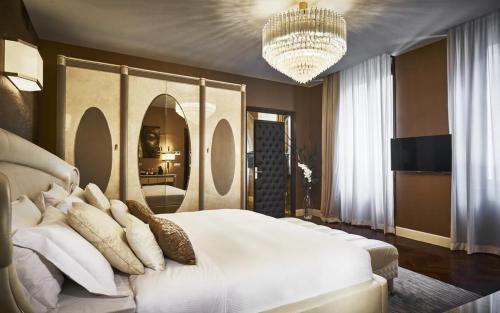 The Inn at the Spanish Steps Luxury Collection - The Club Condotti 91