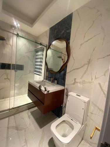 Sujimoto Residences MacDonaldにあるバスルーム