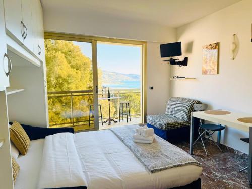 Berkeley, studio, terrasse, vue mer, parking, clim