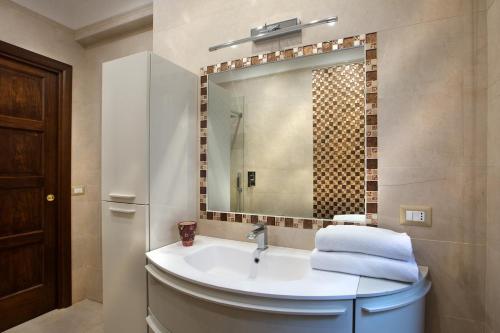 Luxury flat Sant'Anna place