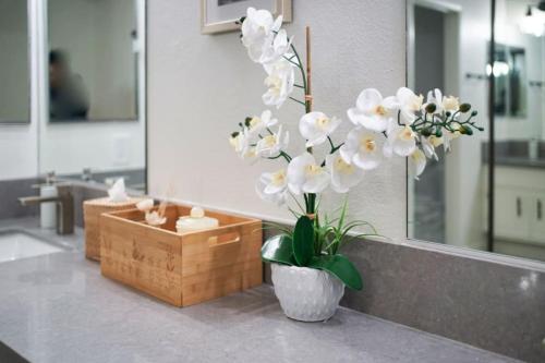ポモナにあるLuxe Sundance Villa 3BR with Pool and Spa Near Disneyのギャラリーの写真