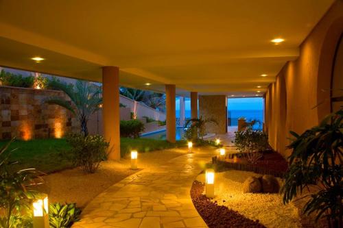 Mirador Praia Suítesにある庭