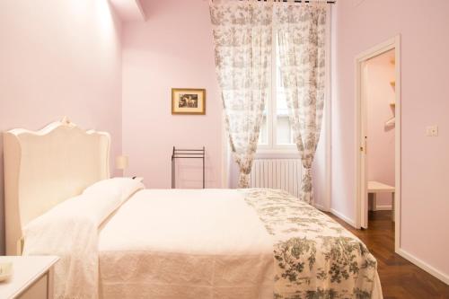 Arcudi Romance Home
