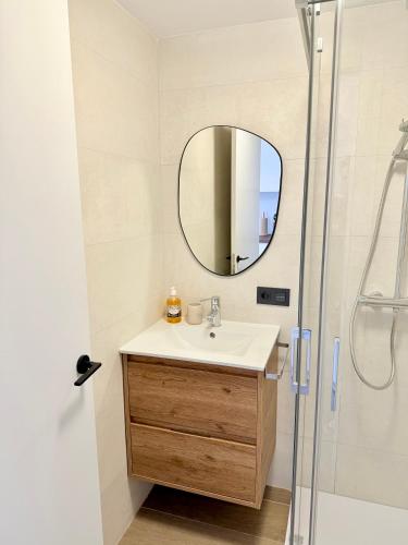 Foto Apartament 18th floor city center RISCAL 3