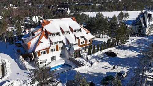 Fotografie z fotogalerie ubytování La Dora Mountain Resort v destinaci Divčibare
