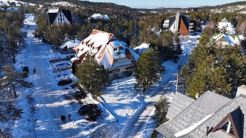 Fotografie z fotogalerie ubytování La Dora Mountain Resort v destinaci Divčibare