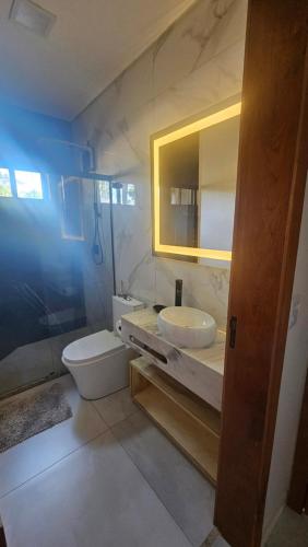Ένα μπάνιο στο Casa Dimmig Bed & Breakfast Arraial d Ajuda