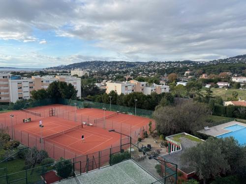 La Roseraie - Apt Standing 4 Prs - Piscine - Parking