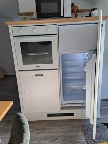 Η κουζίνα ή μικρή κουζίνα στο Apartmani Habibi