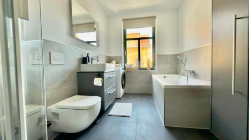 Ένα μπάνιο στο Stylish 2R apartment