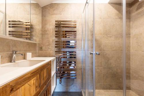 Koupelna v ubytování Le lido des neiges - splendid luxury chalet 4 bedrooms 4 bathrooms